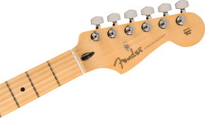 FENDER LIMITED EDITION PLAYER STRATOCASTER® HSS, BRITISH RACING GREEN